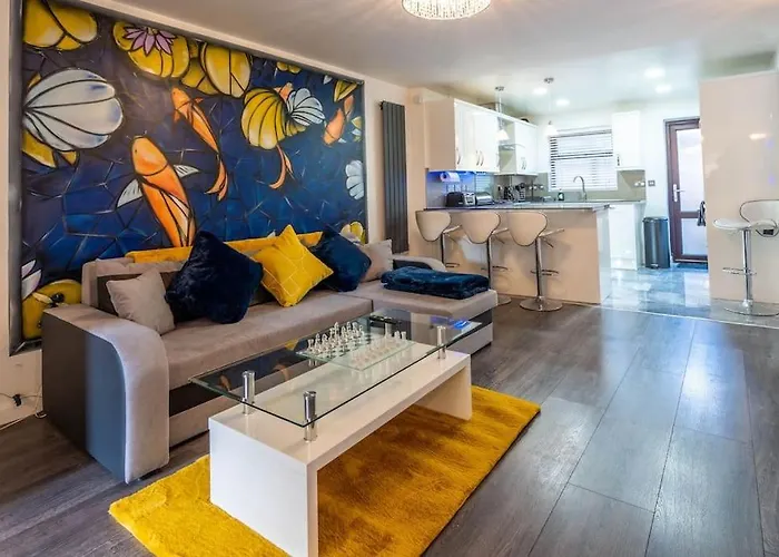 Cosy 3 Bedroom House In The Heart Of Brick Lane!