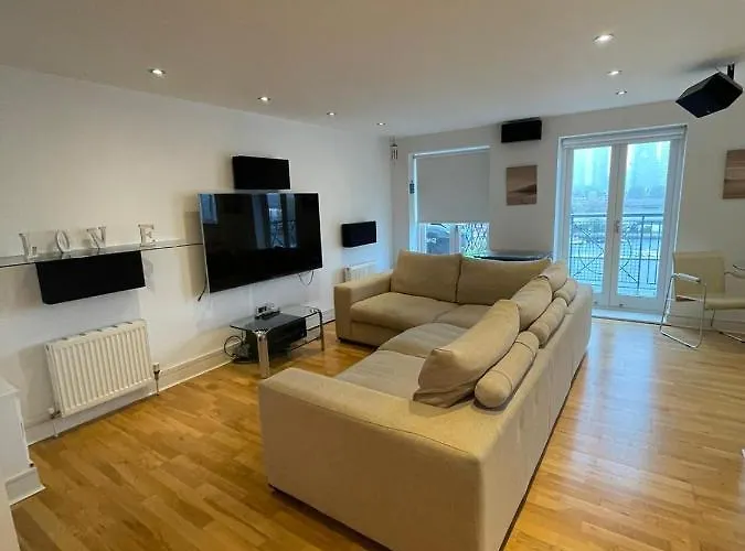 Laconic & Modern Apartment Close To Canary Wharf