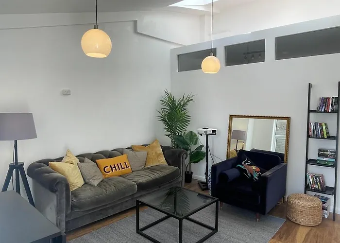 4Bed Loft Style Apartment With Privateterrace