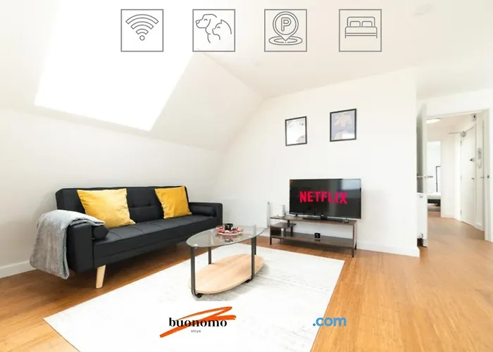 Two Bedroom Apartment At Buonomo Stays Short Lets & Serviced Accommodation