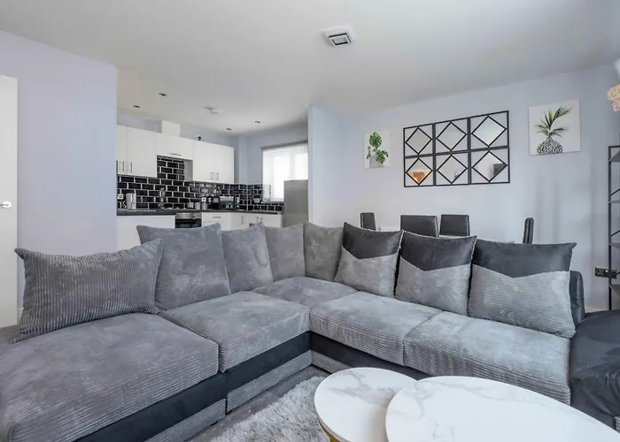 Stylish Elegant New Flat 5 Min From Elizabeth Line