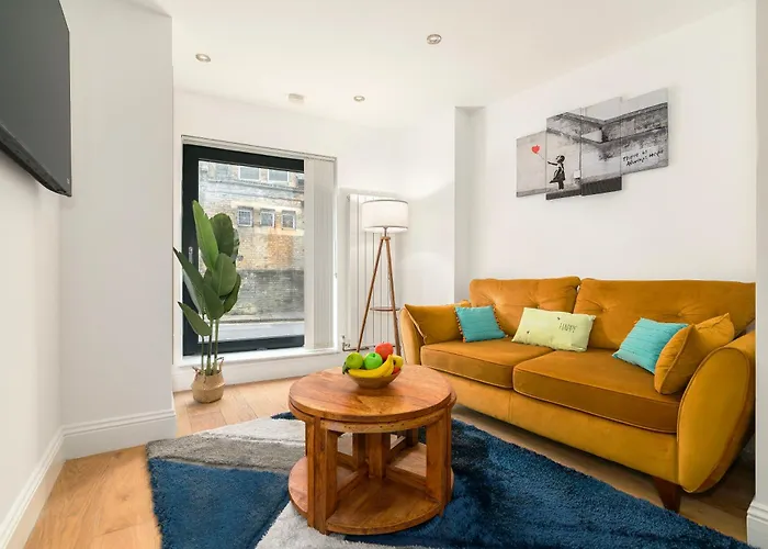 London City Brick Lane E2 3 Bedroom 2 Living Room 2 Bathroom Balcony