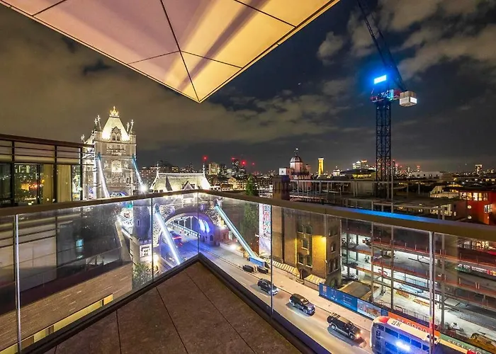Penthouse Tower Bridge Stunning Views Sleeps 6