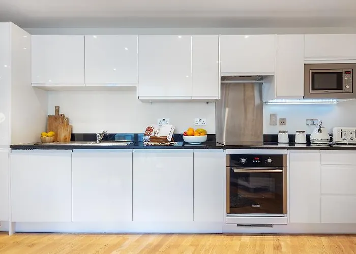 Canary Gateway Serviced Apartments