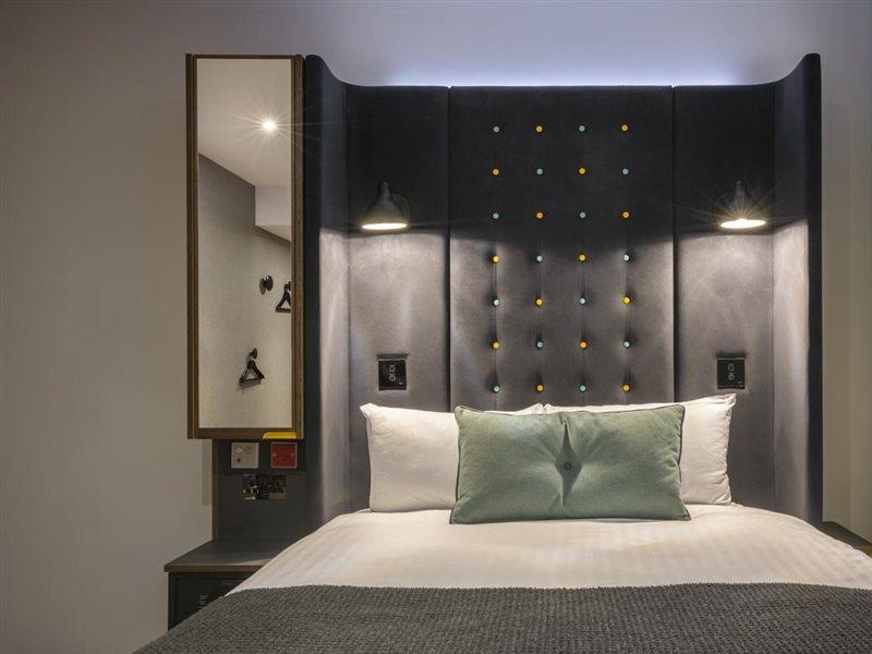 Point A Liverpool Street Hotel London