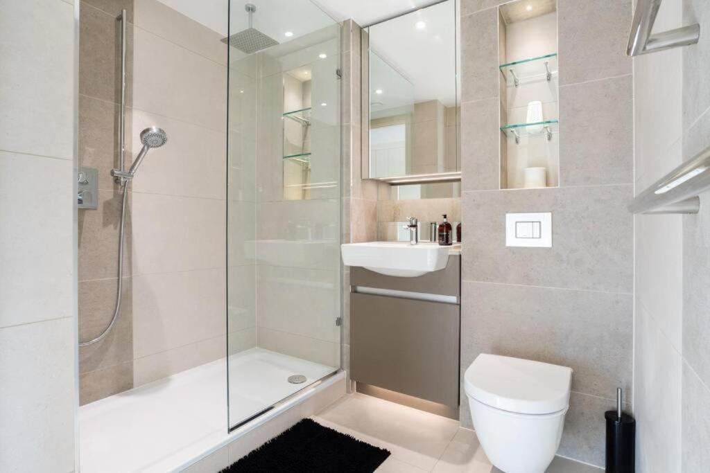 Luxury River Side Penthouse London