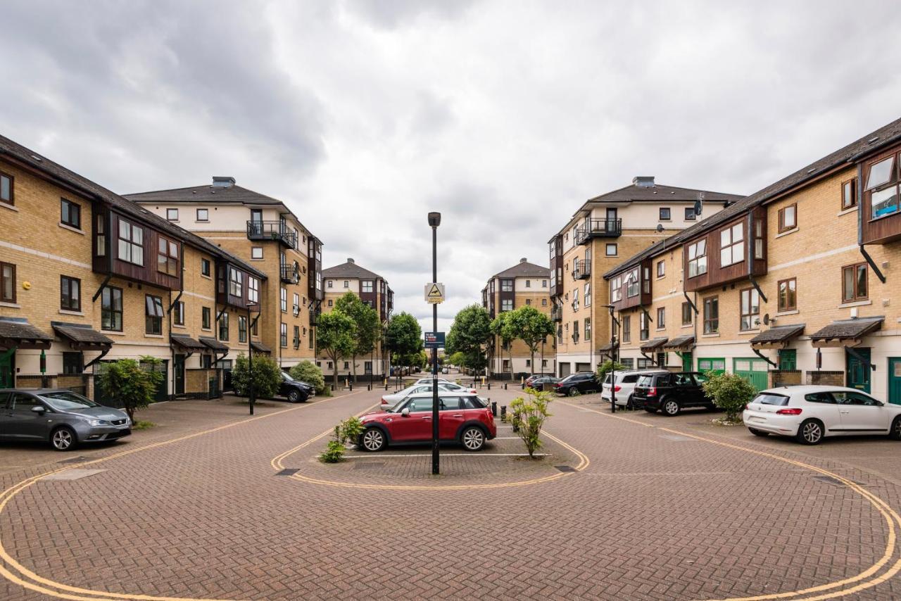 Panoramic Docklands With Waterfront Views * Londres