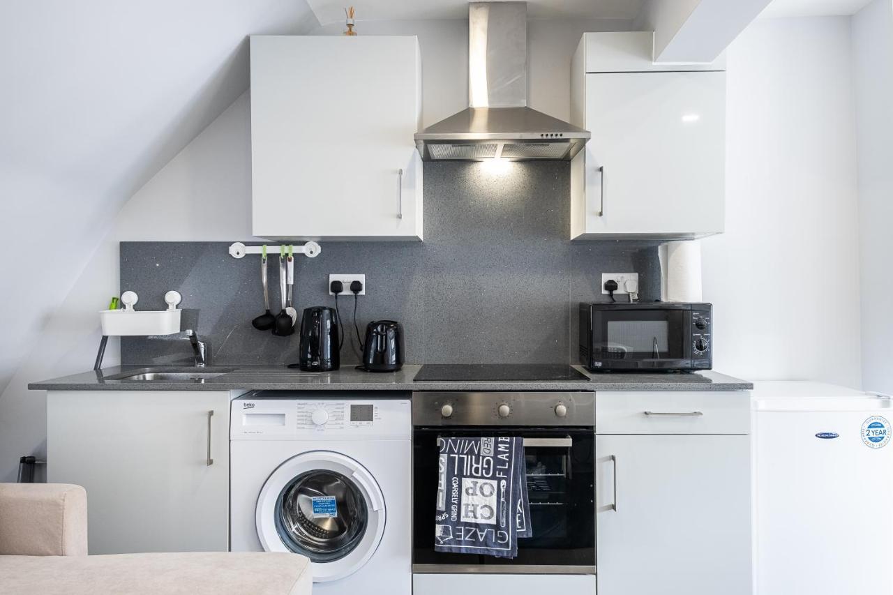 Securematics Superior Studio Apartment *