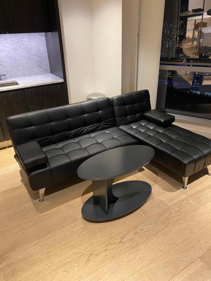 Apartment Luxury Canary Wharf One Bedroom In The Heart Of London