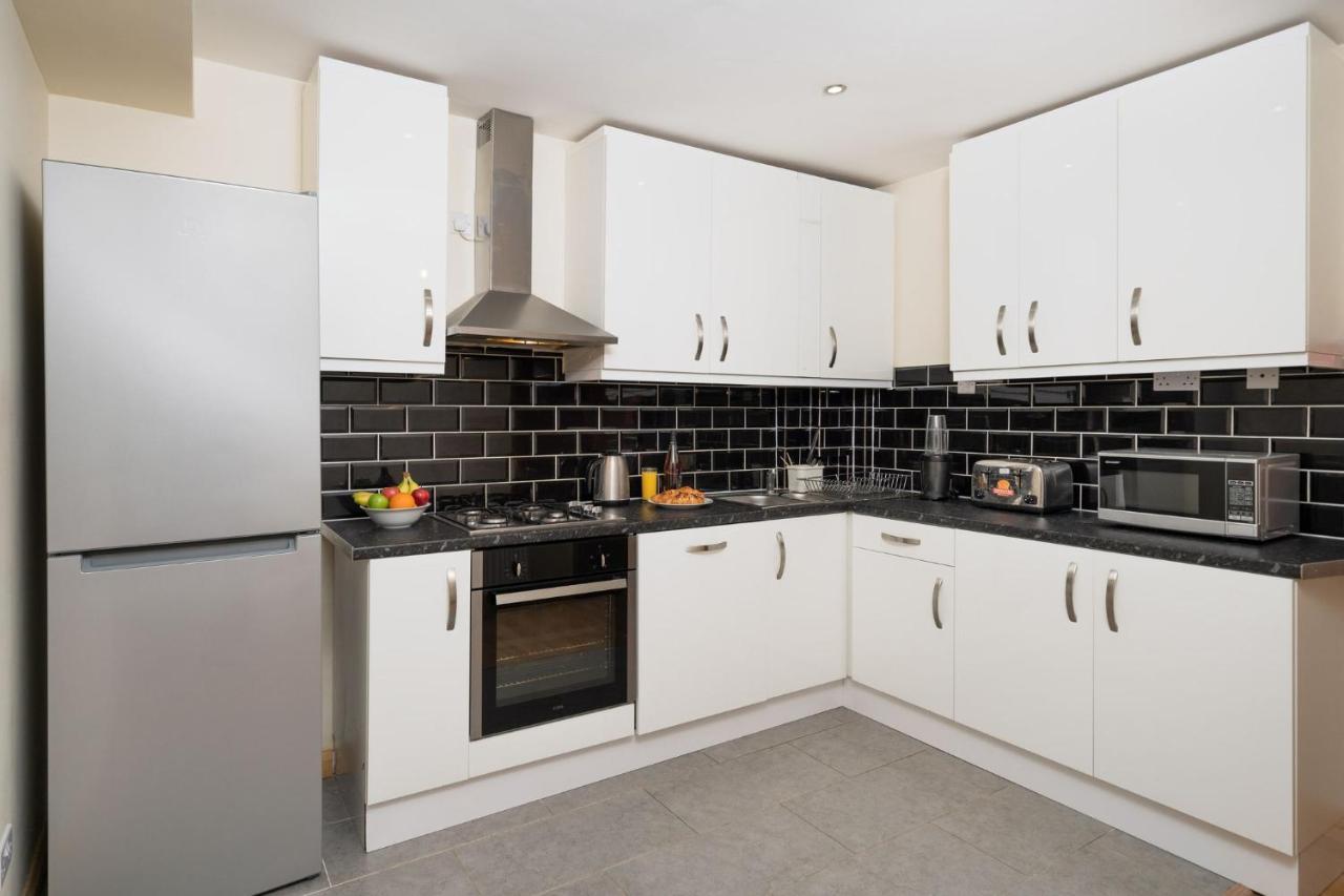 F5 Private Double Apartment London