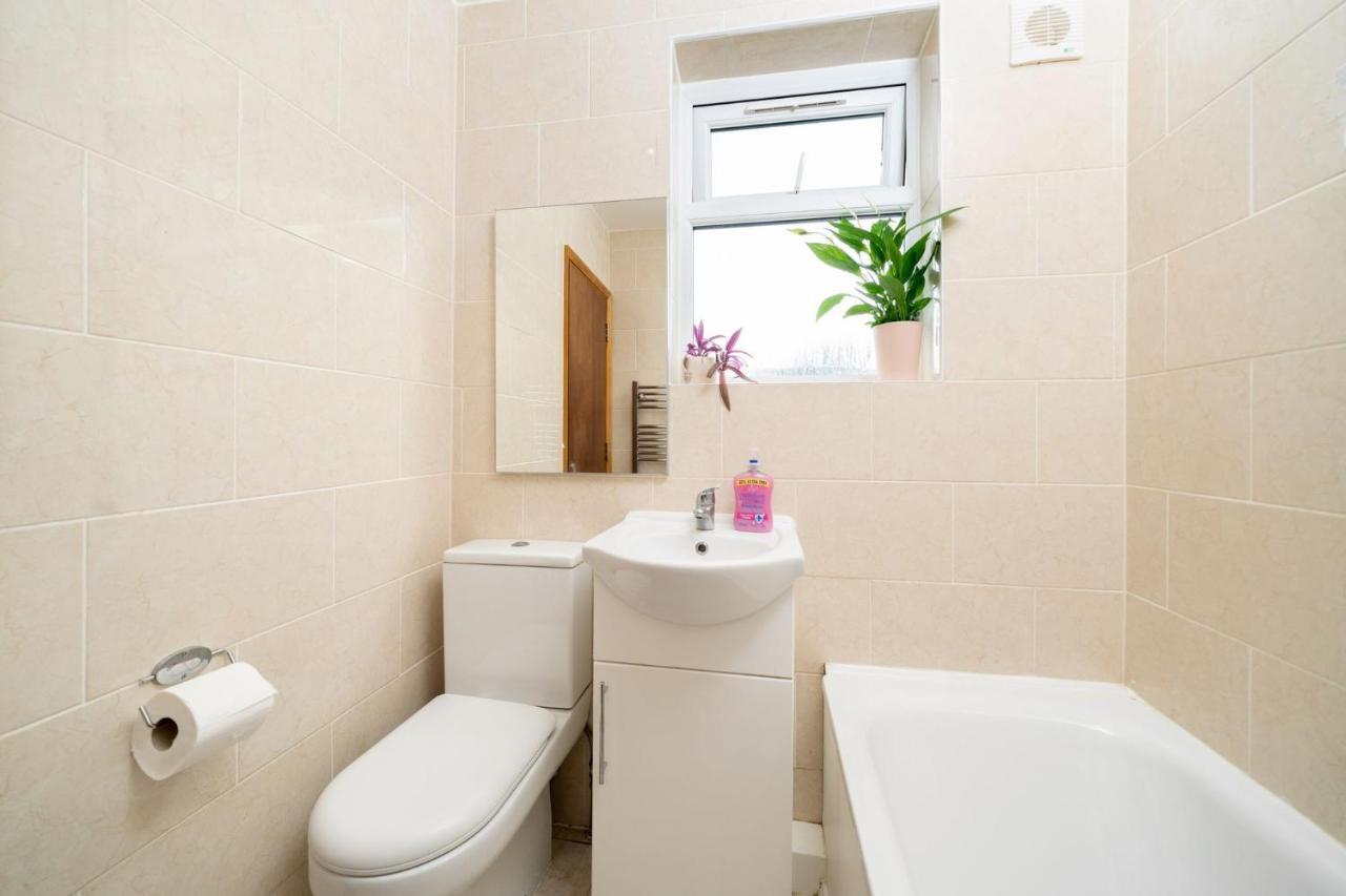 F5 Private Double Apartment London