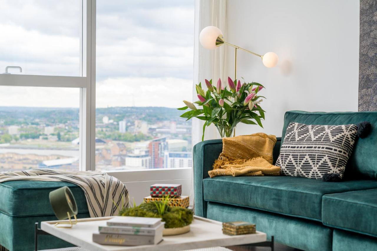 Luxurious Spacious 2bed Skyline River Views By Canary Wharf Apartment *