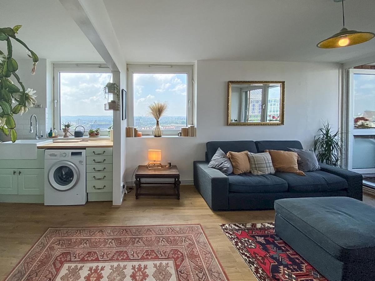 Pass The Keys Spacious 2bedroom Flat With Views In Bridge * Londres