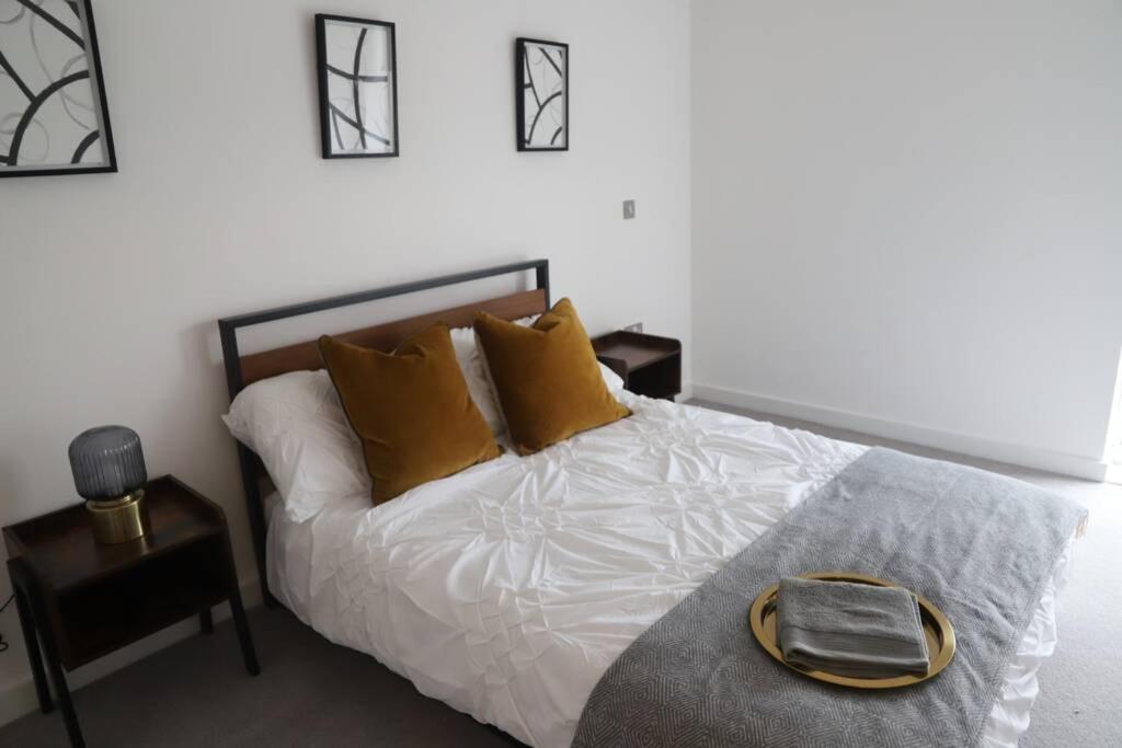 Apartamento Beautiful 2Bed Apartment 5 Mins From London Bridge. *