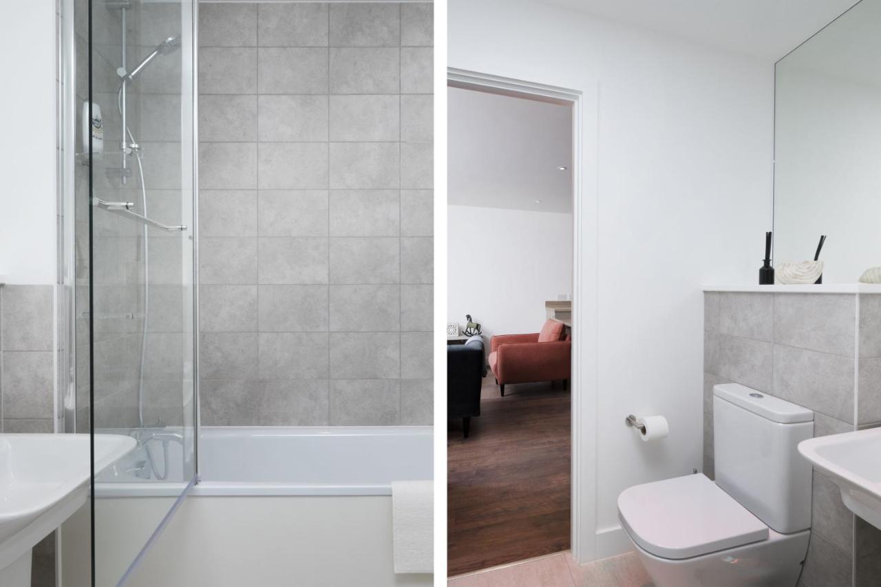 Modern And At Barking Wharf In Apartamento *