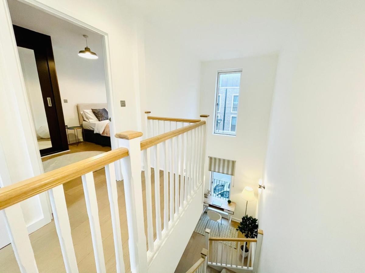 Olympic Family Home, With Own Garden Bliss Holiday home London