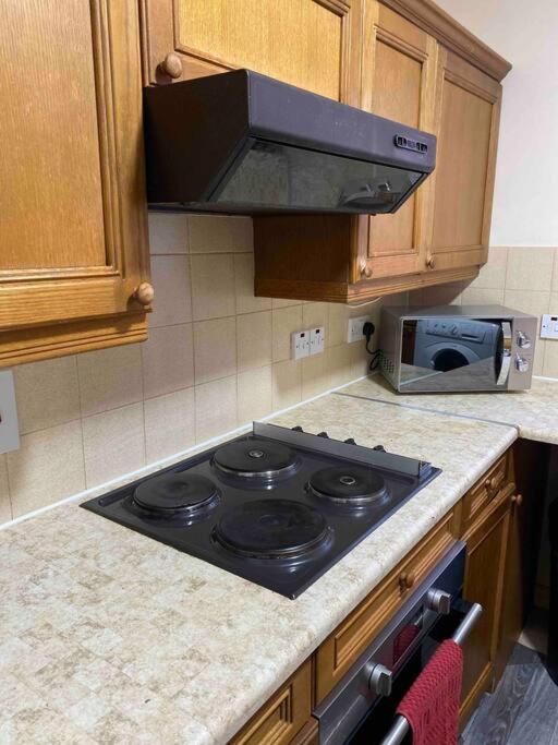 Smartrips Beckton Townhouse With Parking * London
