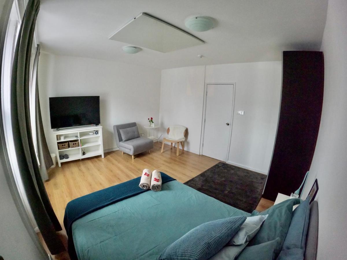 Lovely One Bedroom Flat In The Heart Of *