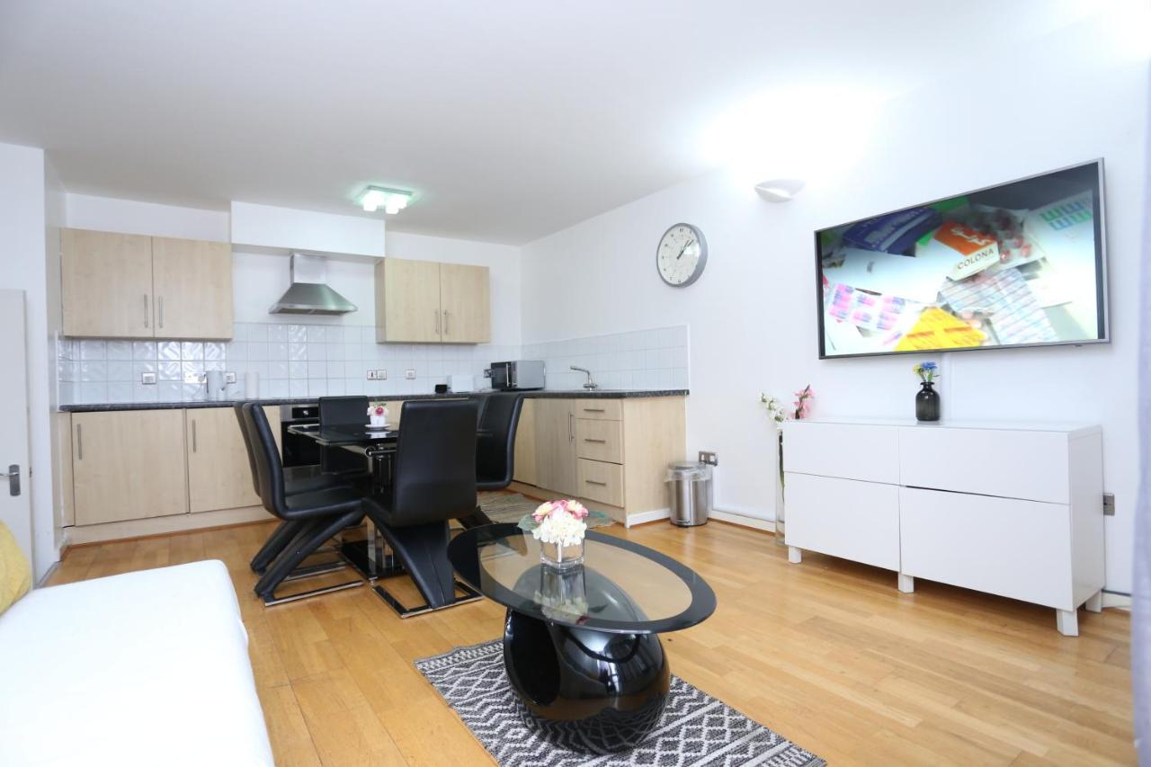 Apartamento Gorgeous 2 Bedroom 2 Bathroom Woolwich