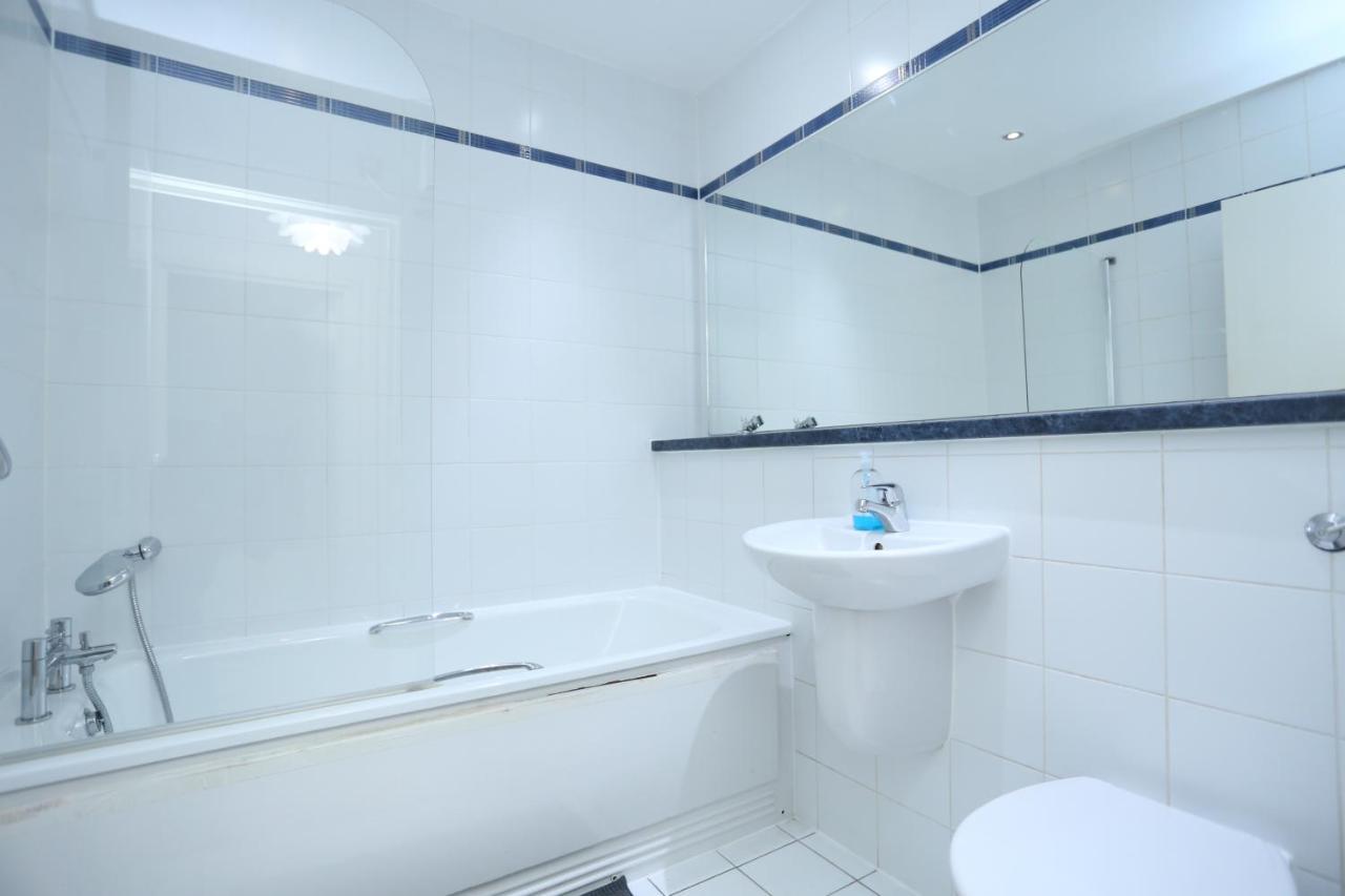 Apartamento Gorgeous 2 Bedroom 2 Bathroom Woolwich Londres