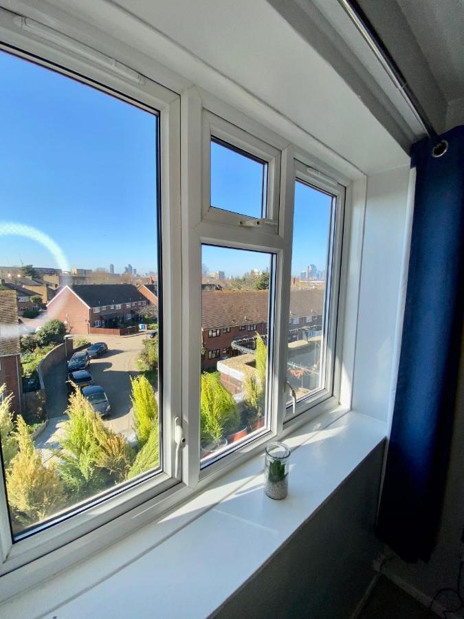 Bright, Spacious, Modern Interior Decor 2 Bedrooms With Amazing Views Londres