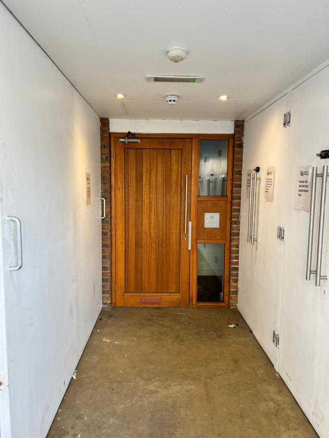 Apartment Lovely 1 Bedroom In South East