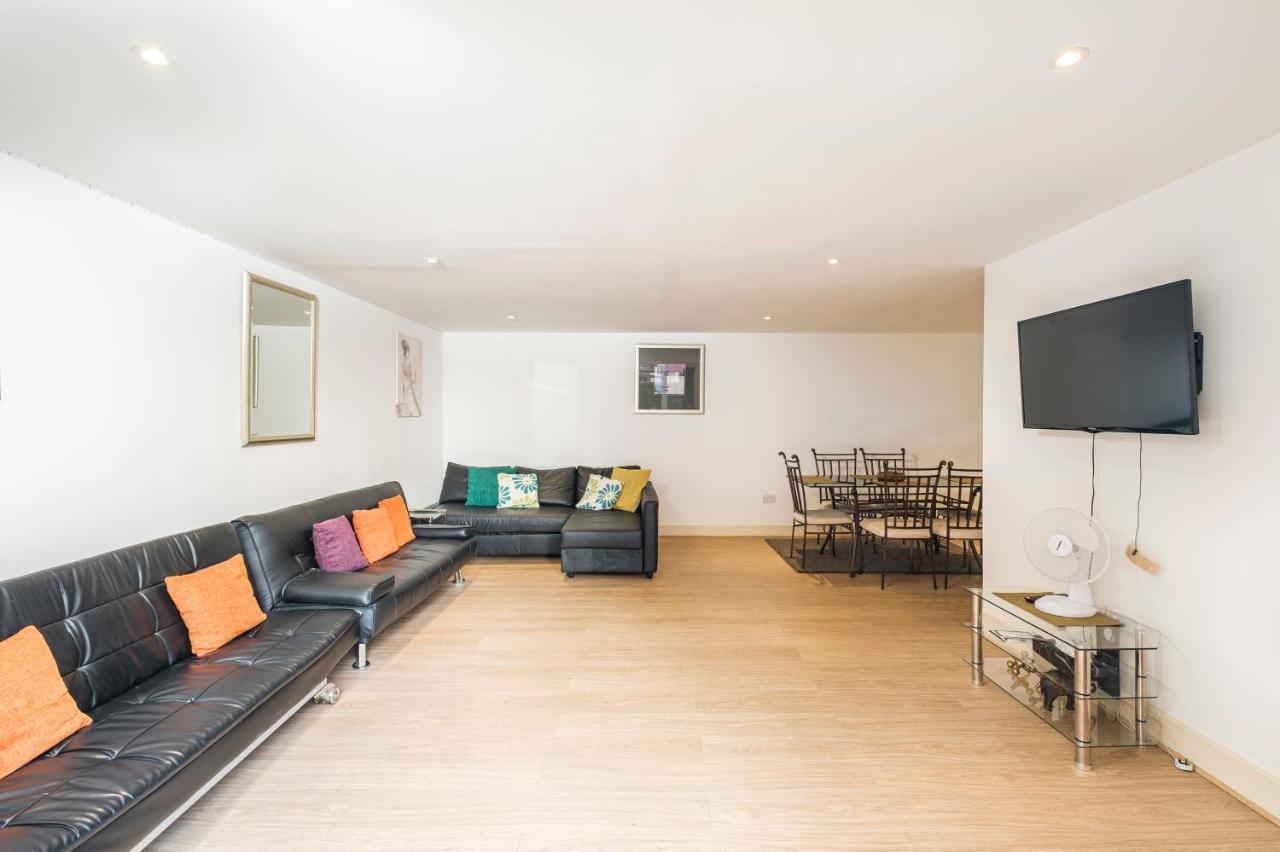 Canary Wharf/docklands/excel Spacious Apt E14 Apartment *