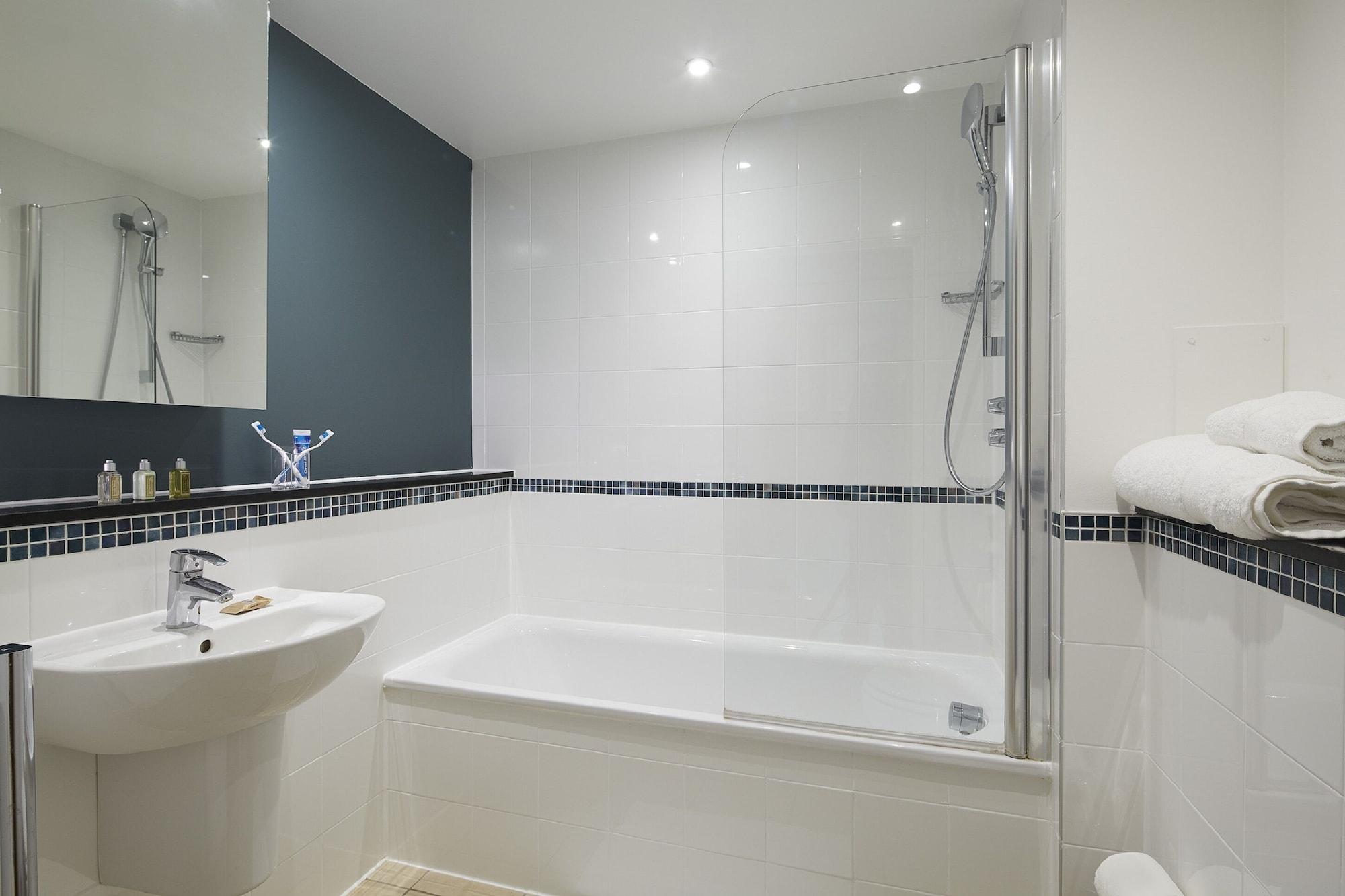Aparthotel Marlin Aldgate Tower Bridge 4*
