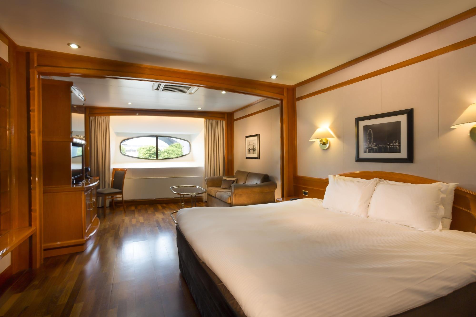 Hotel Sunborn Yacht