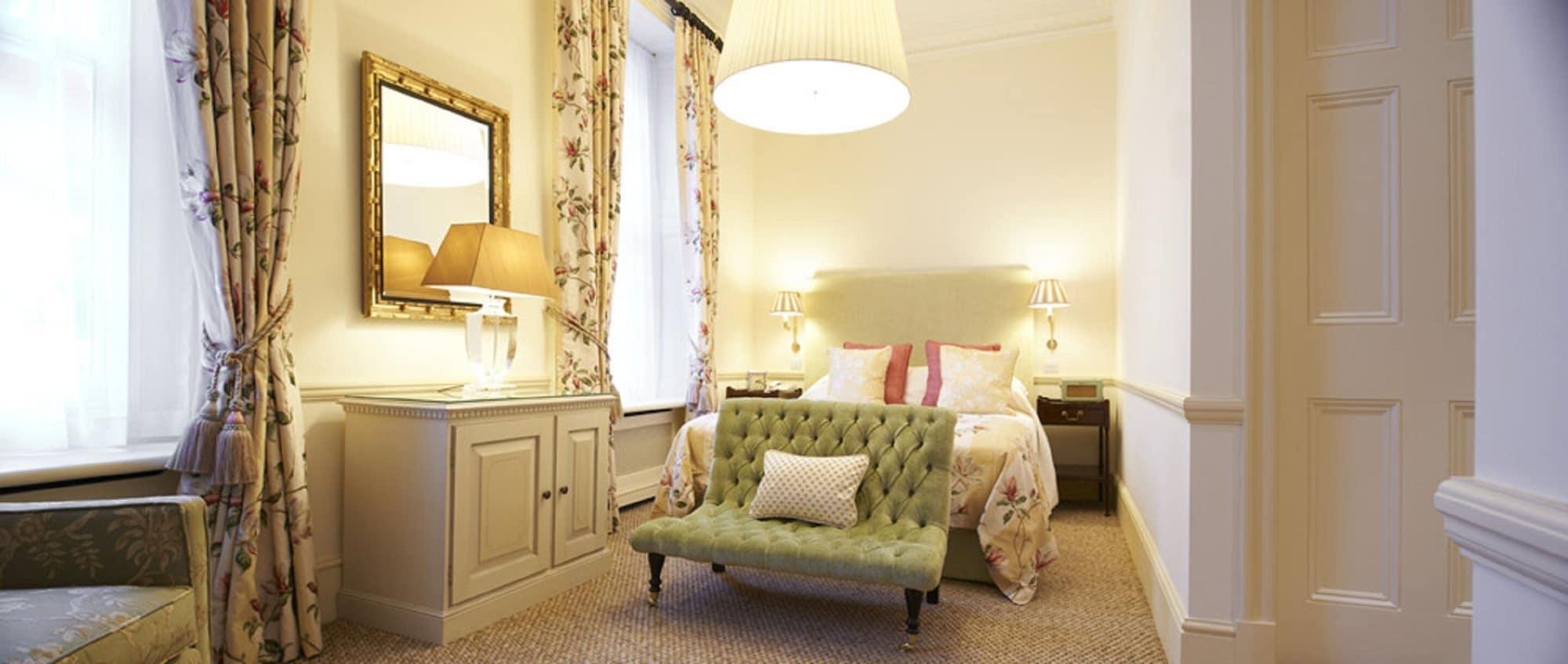 Durrants Hotel 4*