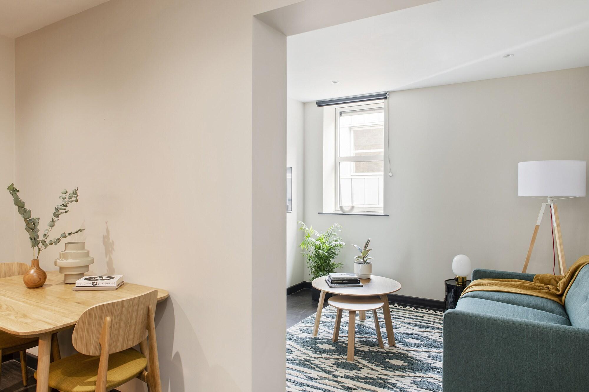 Aparthotel Cove Cannon Street 4*