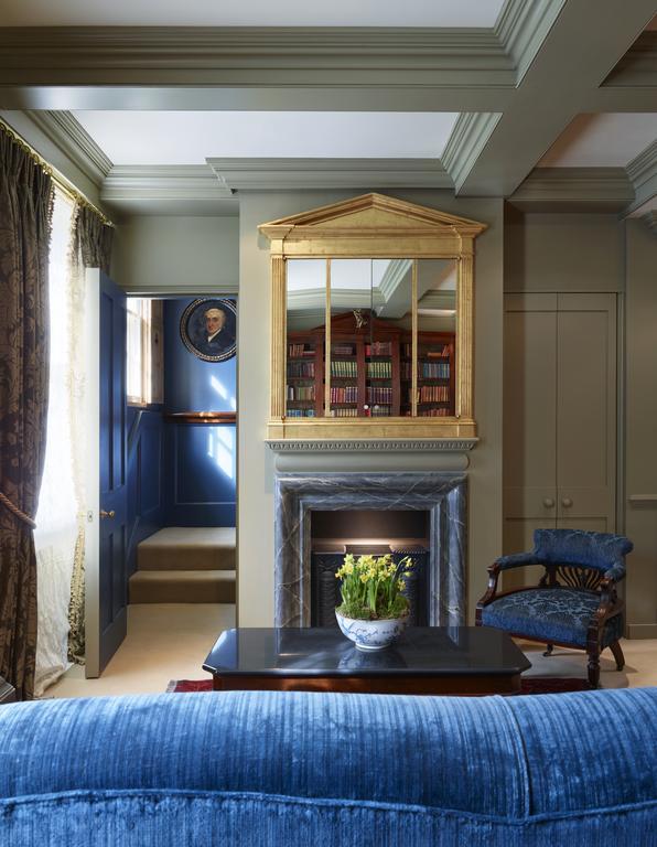 Batty Langley's 5* London