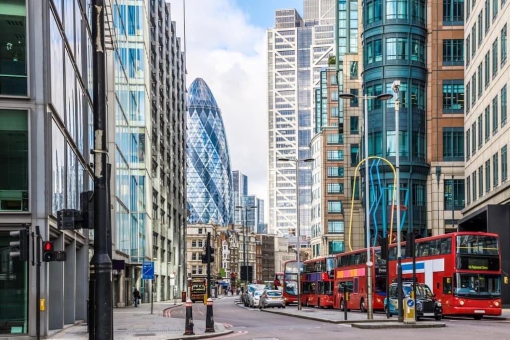 Gorgeous Flatb Liverpool St Station Homestay London