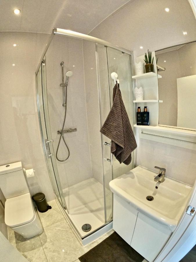 Lovely One Bedroom Flat Apartment
