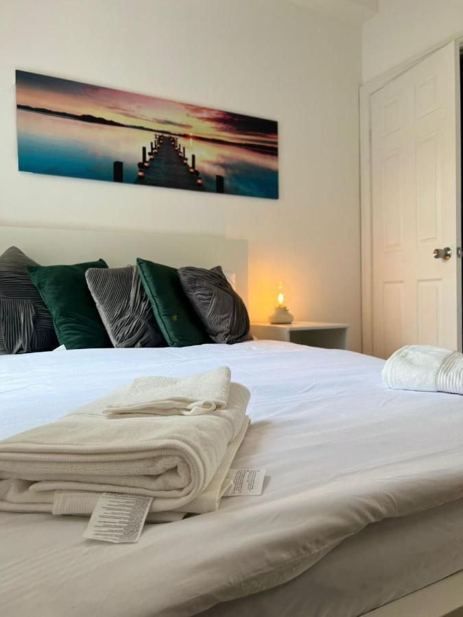 Guest house 93 West Road *