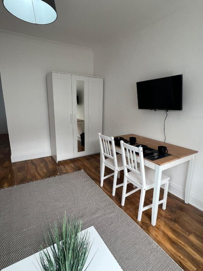 93 West Road *