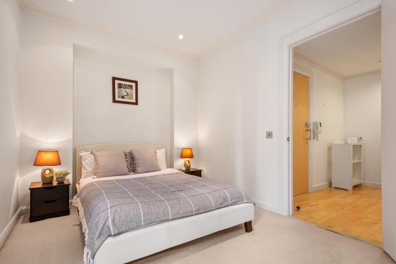 Mysquare South Quay 02 Bed In Canary Wharf * London