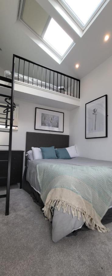 Stunning New Build Mezzanine Style *