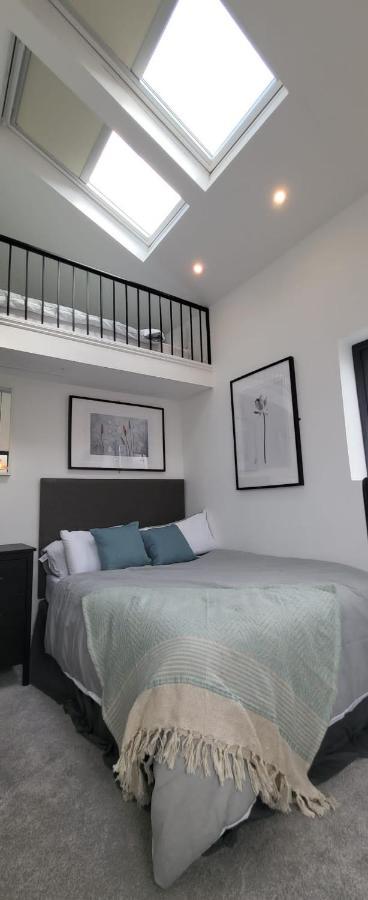 Stunning New Build Mezzanine Style *