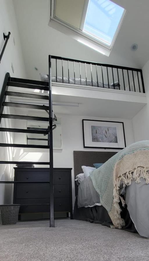 Stunning New Build Mezzanine Style London