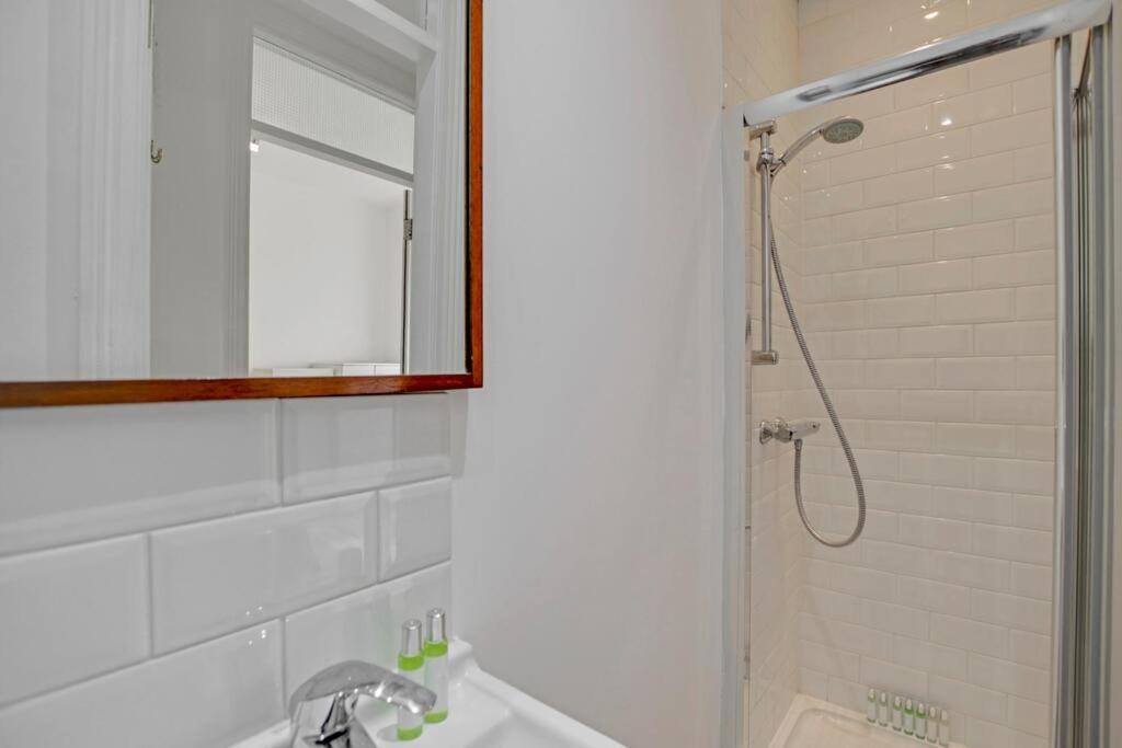 Flat C, Old Street Apartamento *