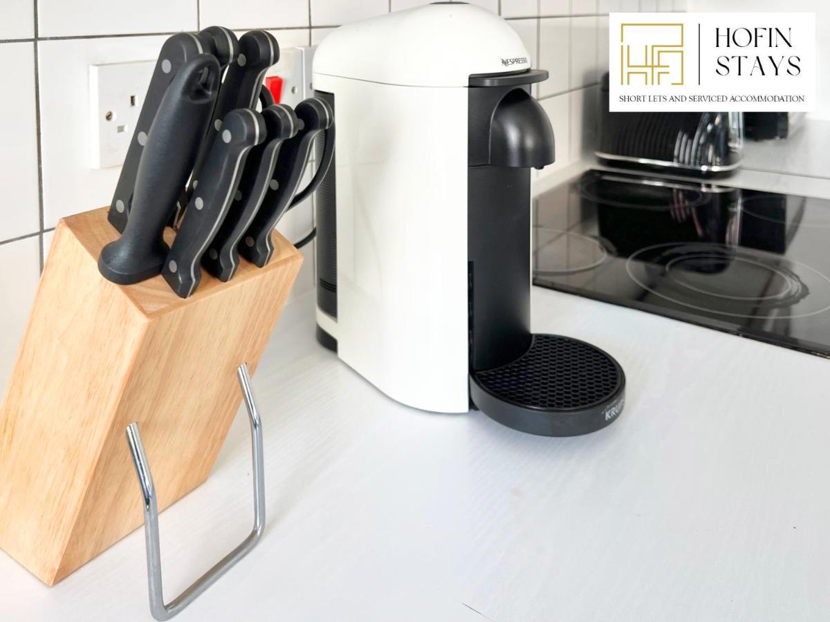 Weekly Or Monthly - Relocation & Business - 4 Guests - By Hofin Stays Short Lets & Serviced London