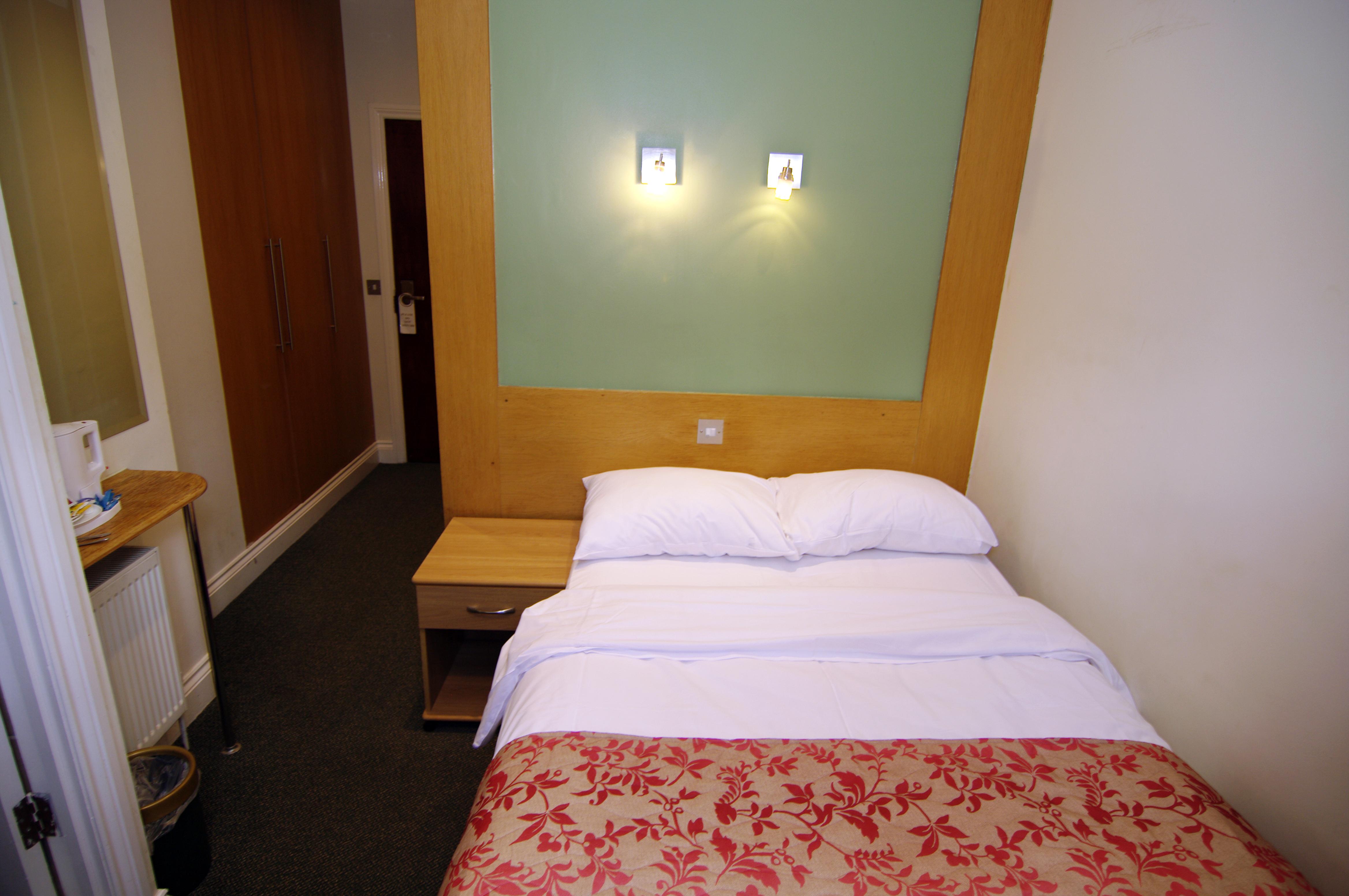 Westbury 3* London