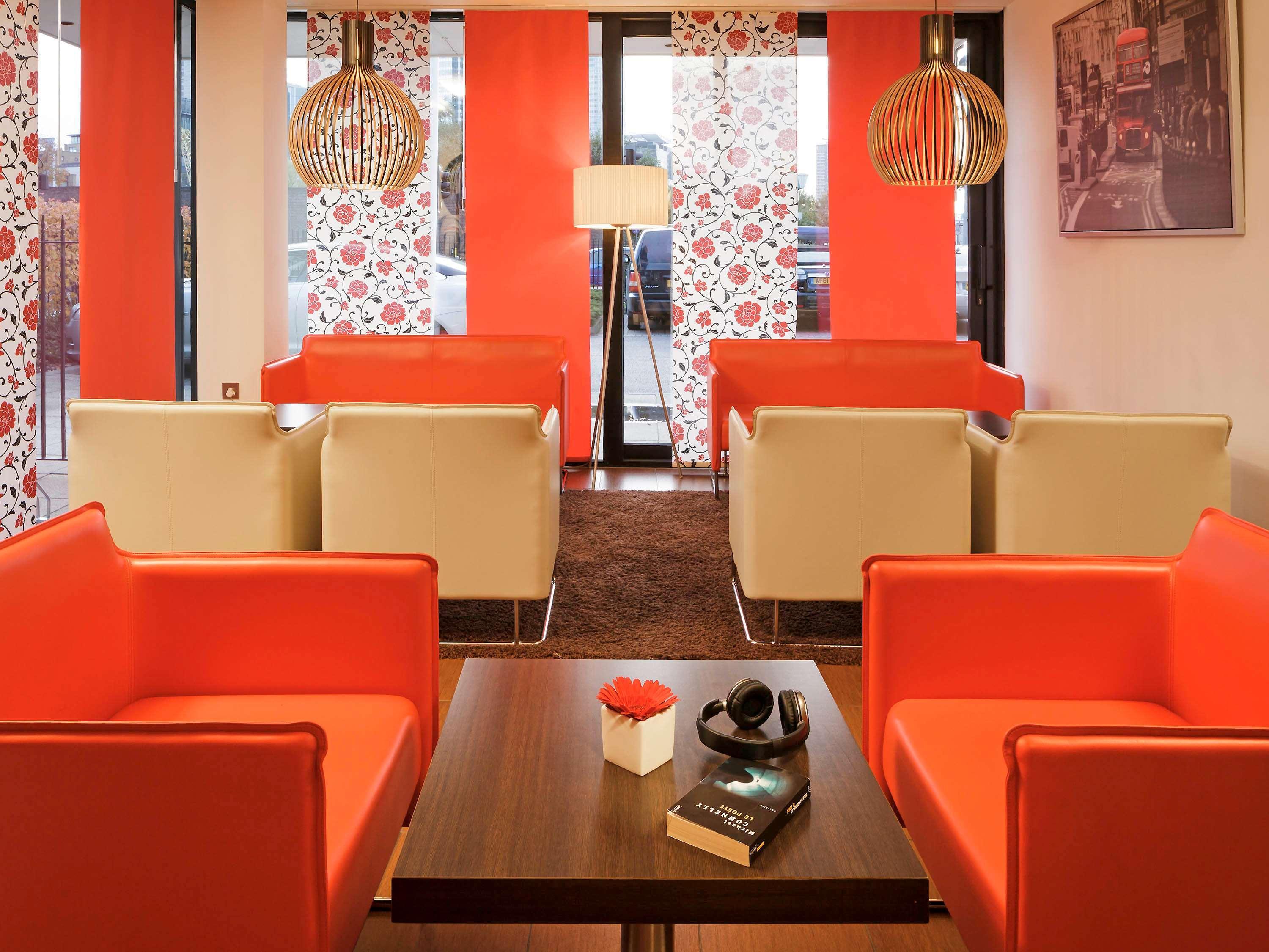 Hotel Ibis Docklands Canary Wharf 3*