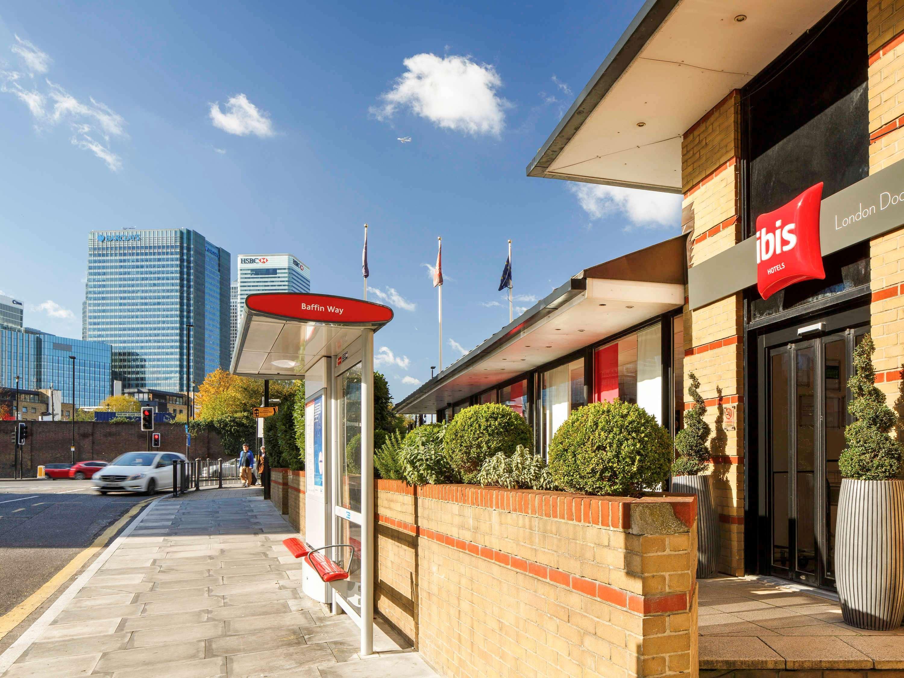 Hotel Ibis Docklands Canary Wharf 3*