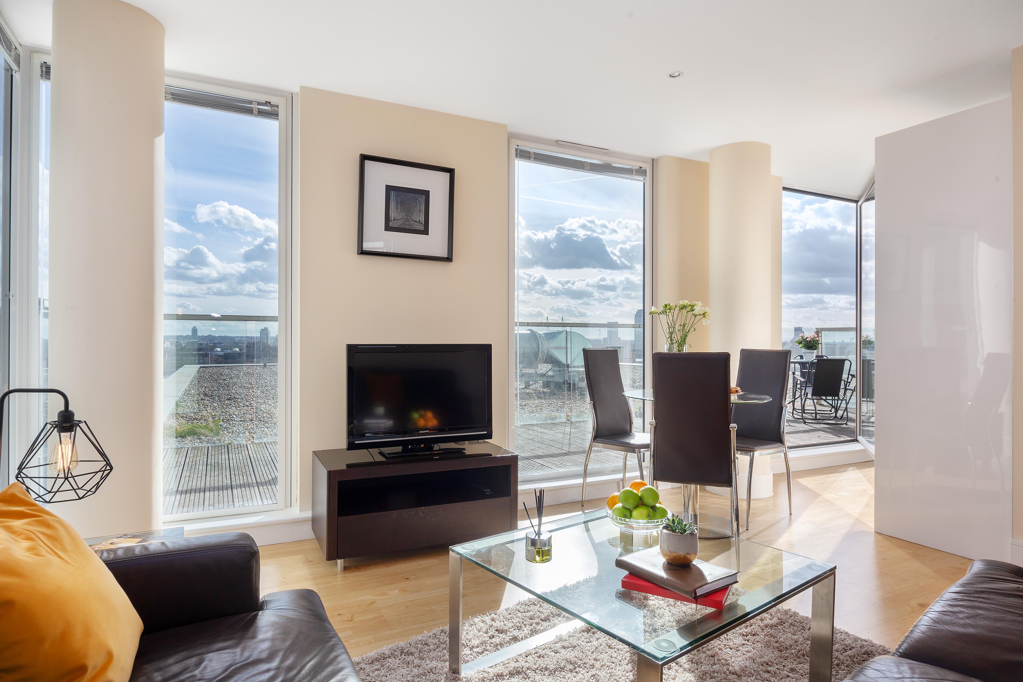 Luxurious Lanterns Court Two-bedrooms Hotel *