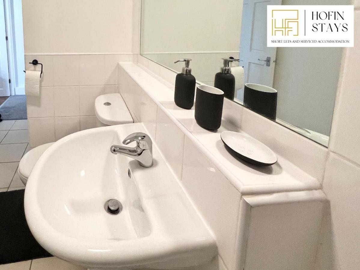 Weekly Or Monthly - Relocation & Business - 4 Guests - By Hofin Stays Short Lets & Serviced London