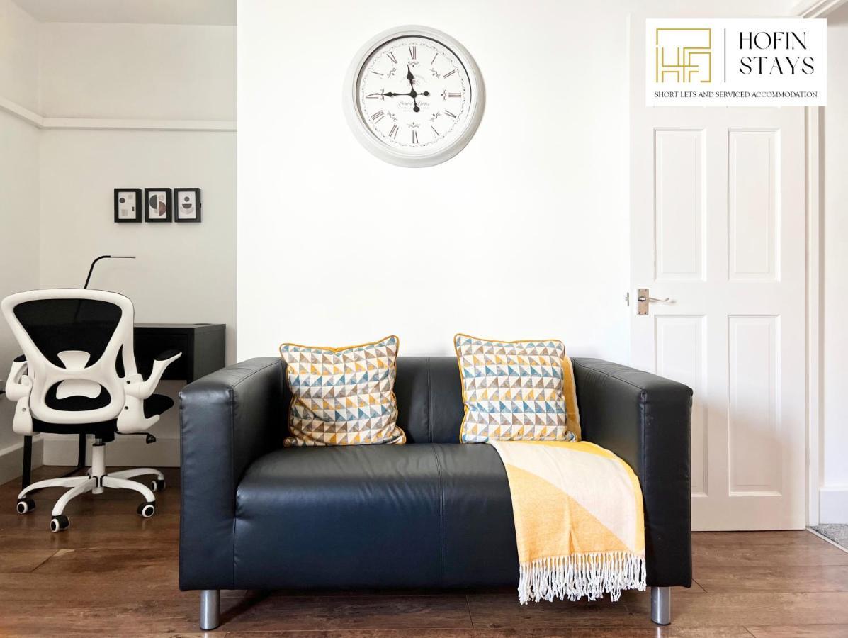 Weekly Or Monthly - Relocation & Business - 4 Guests - By Hofin Stays Short Lets & Serviced *