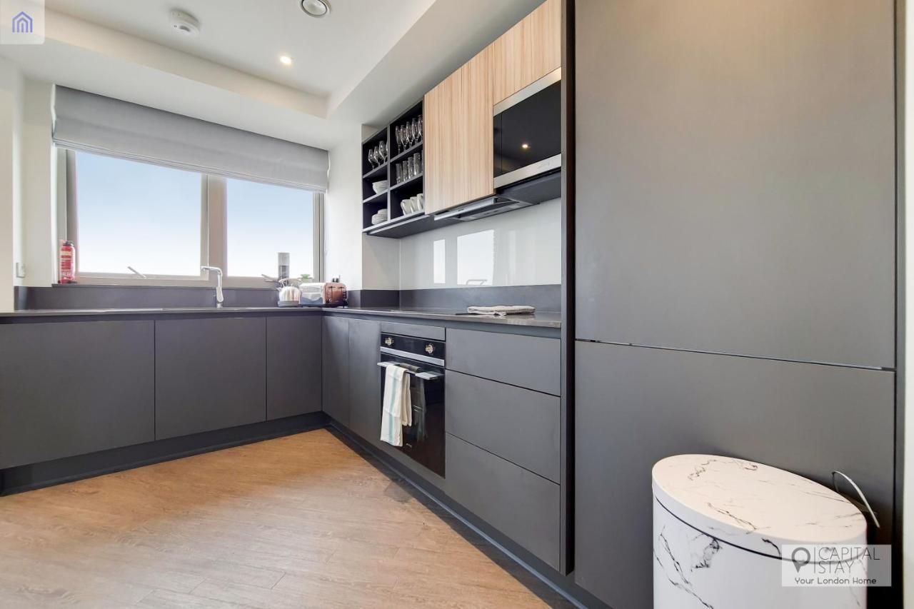 Luxury Three Bed By Excel Apartment