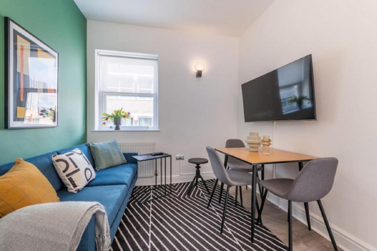 Two Bed - Tower Bridge - By Prime M-2 Holiday home *